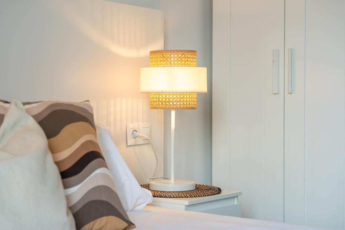 Lodging Apartments Liceu G1 Barcelona Exterior photo