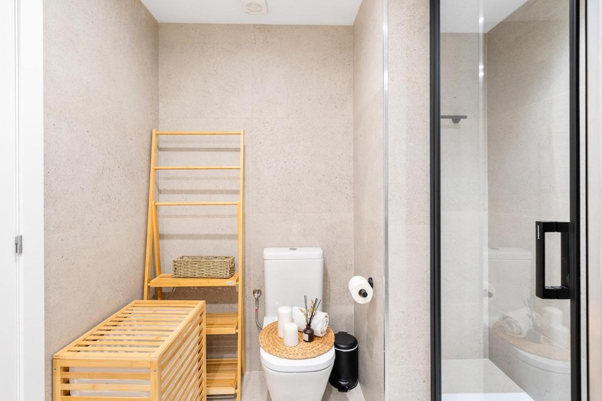 Lodging Apartments Liceu G1 Barcelona Exterior photo