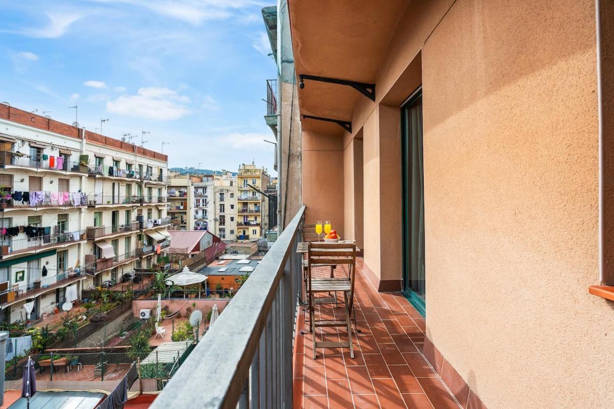 Lodging Apartments Liceu G1 Barcelona Exterior photo