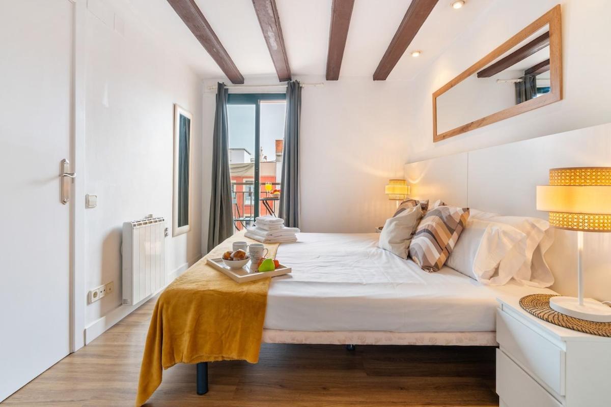 Lodging Apartments Liceu G1 Barcelona Exterior photo