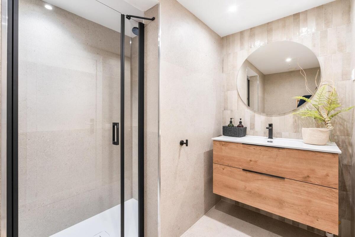 Lodging Apartments Liceu G1 Barcelona Exterior photo