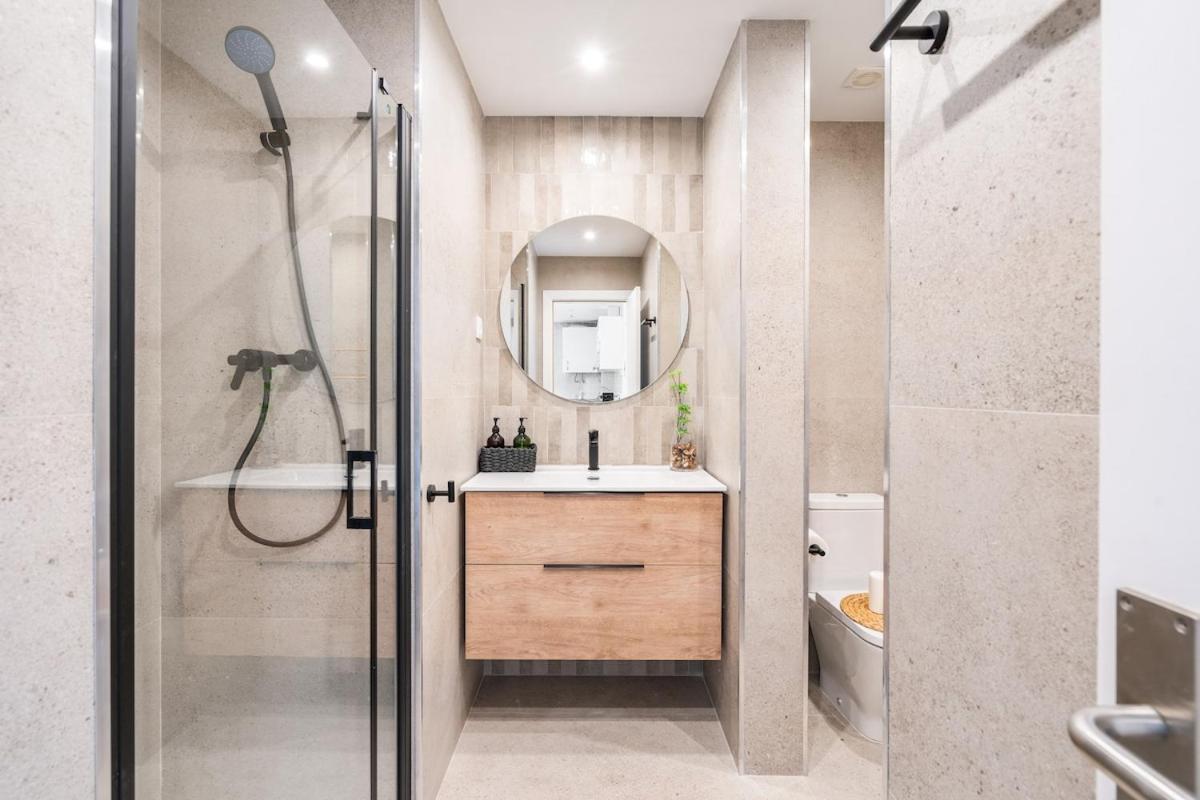 Lodging Apartments Liceu G1 Barcelona Exterior photo