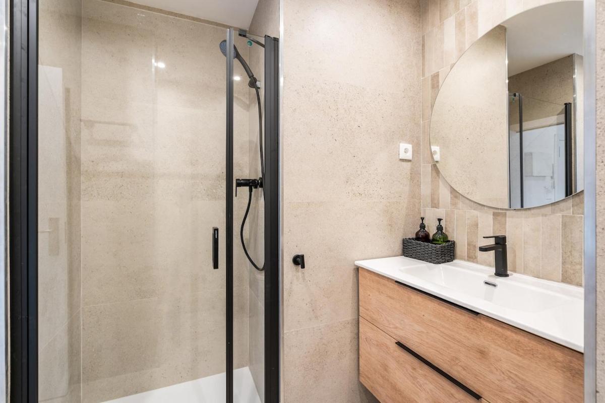 Lodging Apartments Liceu G1 Barcelona Exterior photo